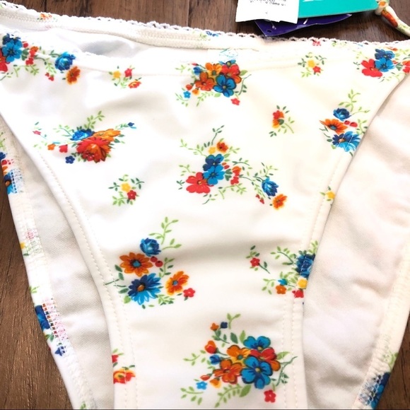 Agua Doce Cheeky Bikini bottoms small floral large - Picture 2 of 7